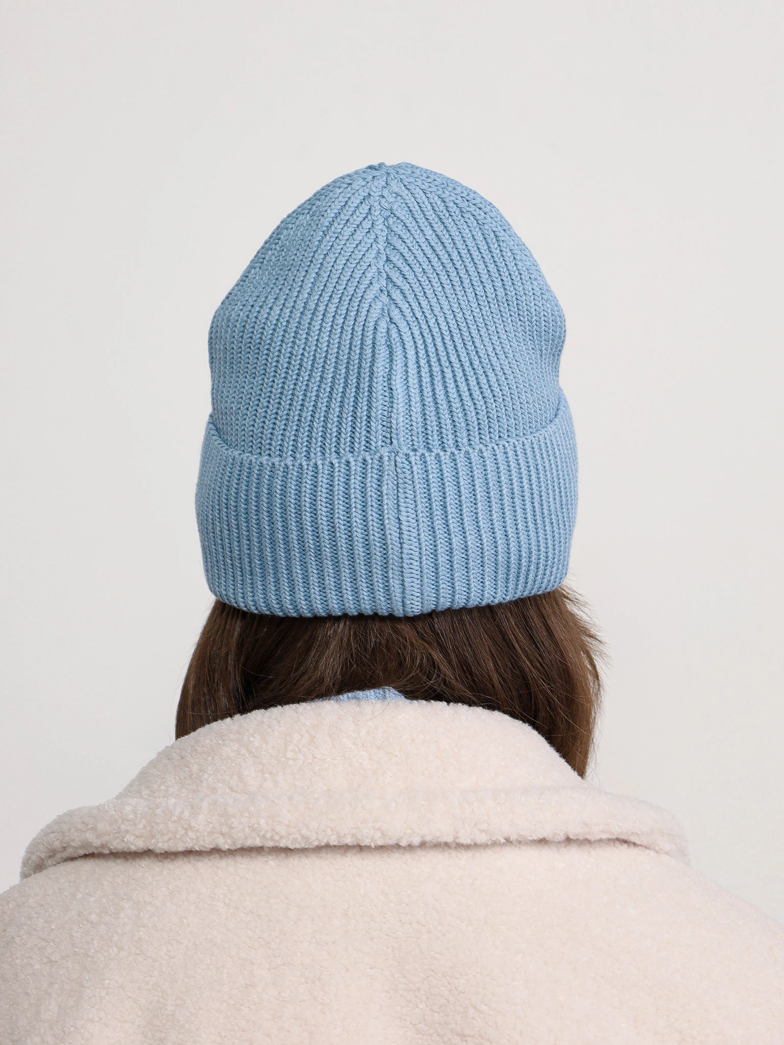 Шапка-бини из смесовой вискозы с отворотом на подкладе в ассортименте